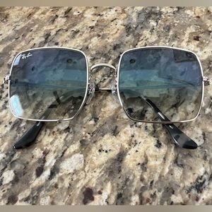 Ray Ban SQUARE 1971 CLASSIC